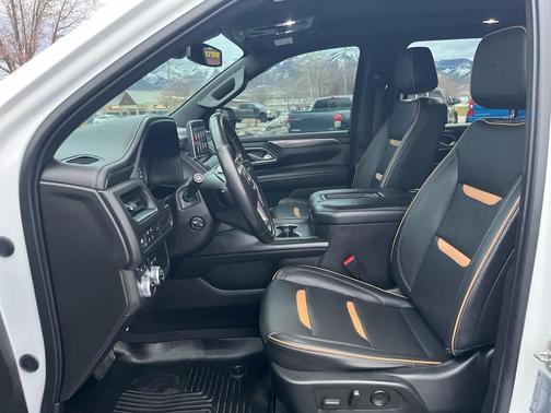 2021 GMC Yukon XL AT4