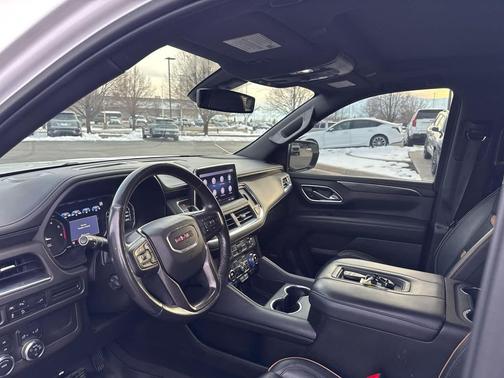 2021 GMC Yukon XL AT4