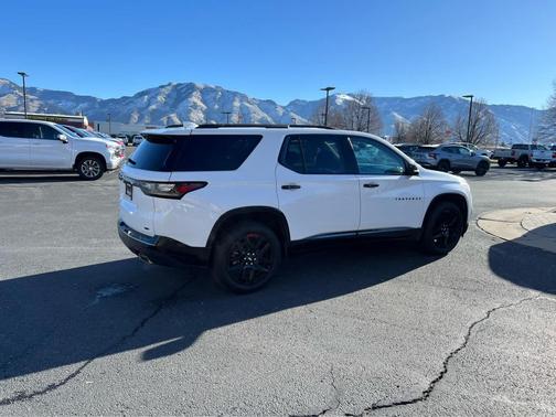 2020 Chevrolet Traverse Premier