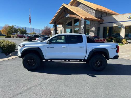 2024 Chevrolet Colorado ZR2