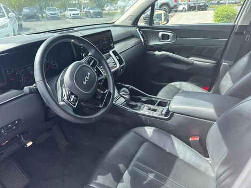 Glacial White Pearl 2022 Kia Sorento SX