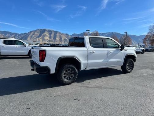 2026 GMC Sierra 1500 AT4X