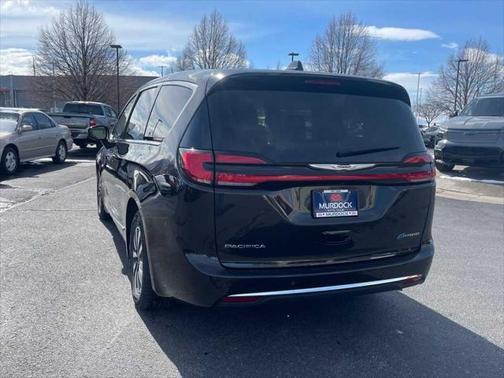 2023 Chrysler Pacifica Hybrid Limited