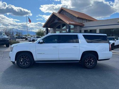 2017 GMC Yukon XL SLE