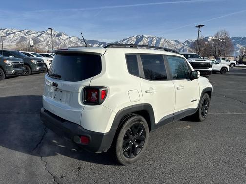 2017 Jeep Renegade Altitude