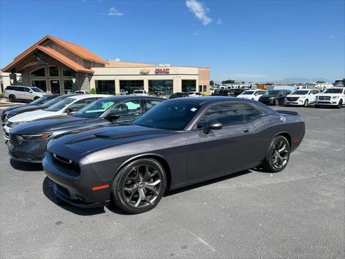 2015 Dodge Challenger SXT