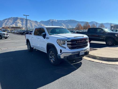 2022 GMC Sierra 1500 SLT