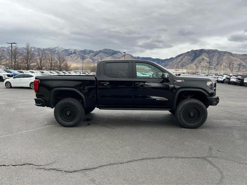 2024 GMC Sierra 1500 AT4X