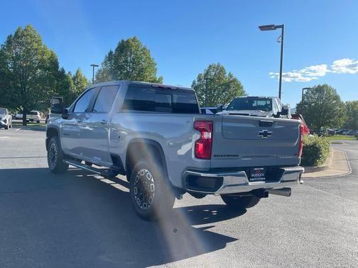 2024 Chevrolet Silverado 3500 LT