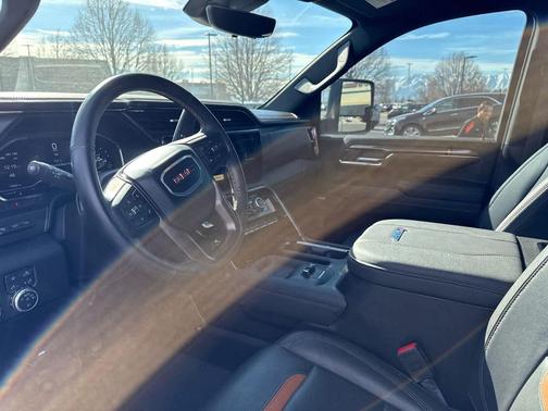 2024 GMC Sierra 2500 AT4