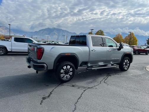 2024 GMC Sierra 2500 Denali