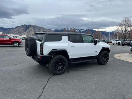 2026 GMC HUMMER EV SUV 2X