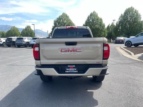 2023 GMC Canyon AT4