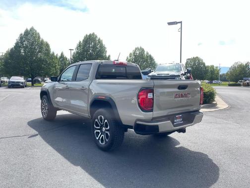 2023 GMC Canyon AT4