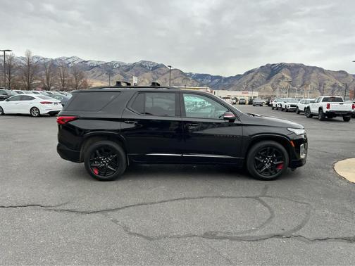 2022 Chevrolet Traverse Premier
