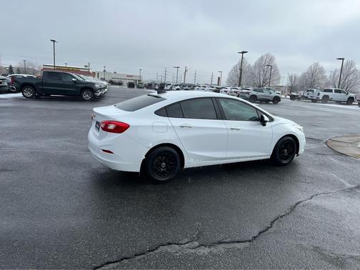 2017 Chevrolet Cruze LS