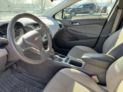 2017 Chevrolet Cruze LS