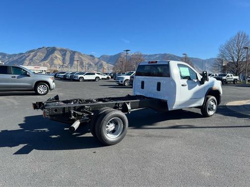 2026 GMC Sierra 3500 Base