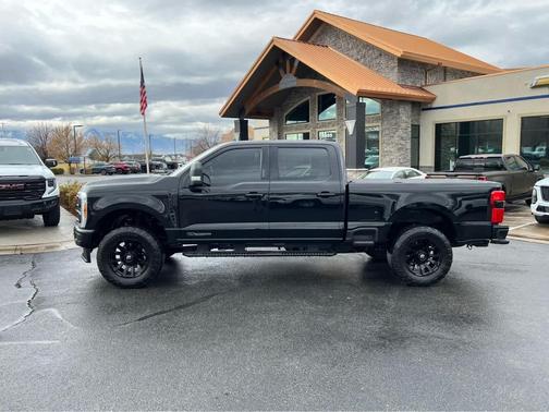 2023 Ford F-350 Lariat