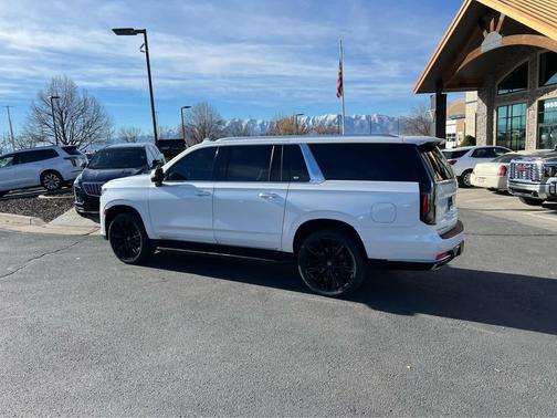 2021 Cadillac Escalade ESV Luxury