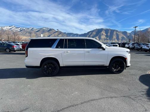 2021 Cadillac Escalade ESV Luxury