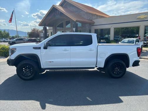 2023 GMC Sierra 1500 AT4X
