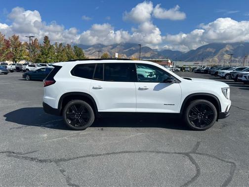 2026 GMC Acadia Elevation AWD