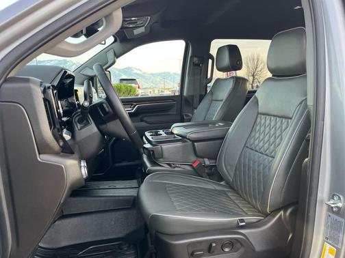 2025 GMC Sierra 3500 SLE