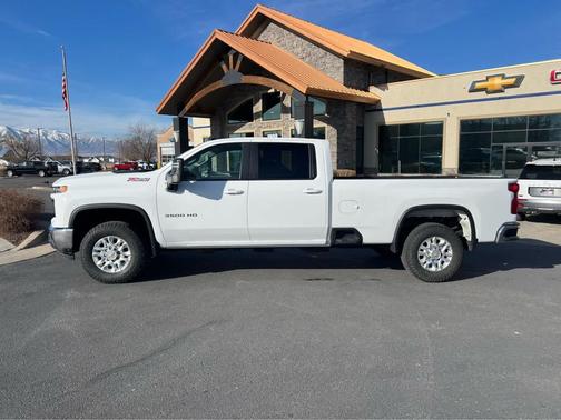 2024 Chevrolet Silverado 3500 LT