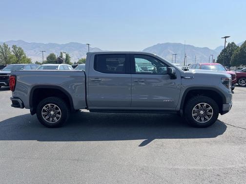 Thunderstorm Gray 2025 GMC Sierra 1500 AT4