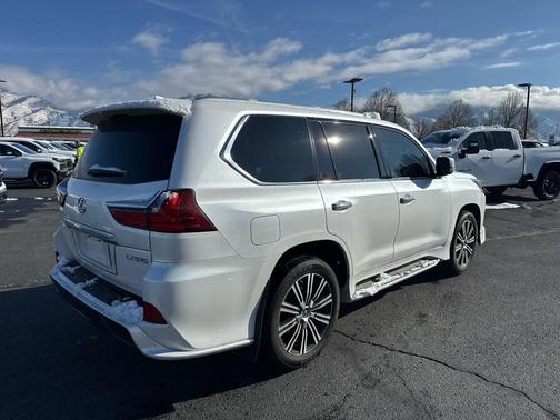 2020 Lexus LX 570 Three-Row