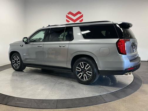 2024 GMC Yukon XL 4WD AT4