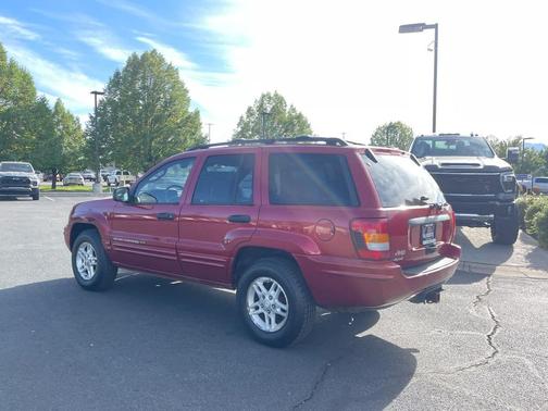 2004 Jeep Grand Cherokee Laredo
