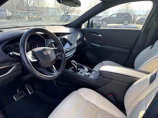 2023 Cadillac XT4 Sport