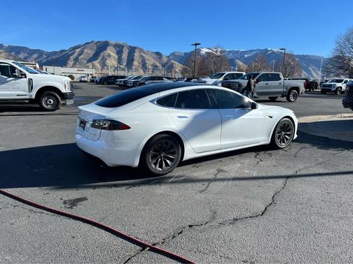 2020 Tesla Model S Long Range