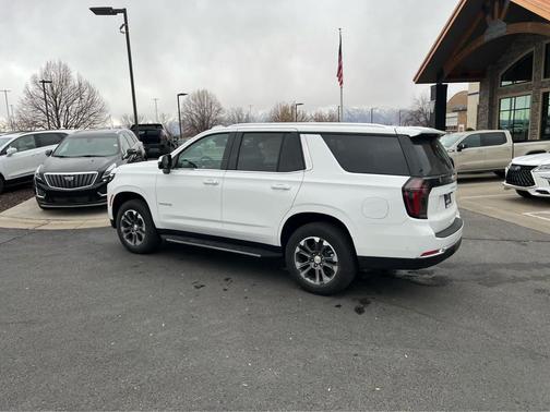 2026 Chevrolet Tahoe LS