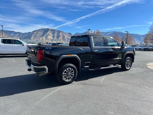 Onyx Black 2024 GMC Sierra 3500 SLT