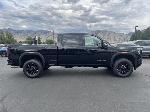 Onyx Black 2026 GMC Sierra 3500 AT4