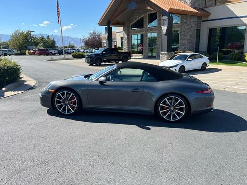 2014 Porsche 911 Carrera 4S Cabriolet