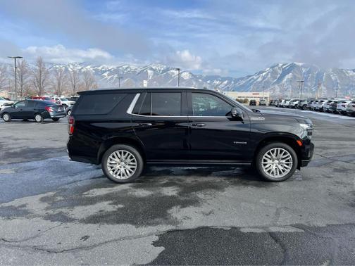 2023 Chevrolet Tahoe 4WD High Country