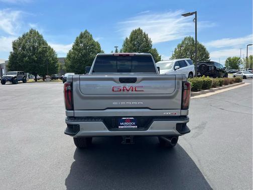 2025 GMC Sierra 2500 AT4