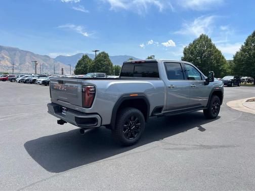 2025 GMC Sierra 2500 AT4