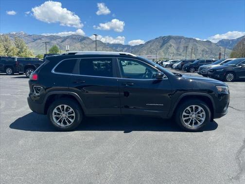 2021 Jeep Cherokee Latitude Lux