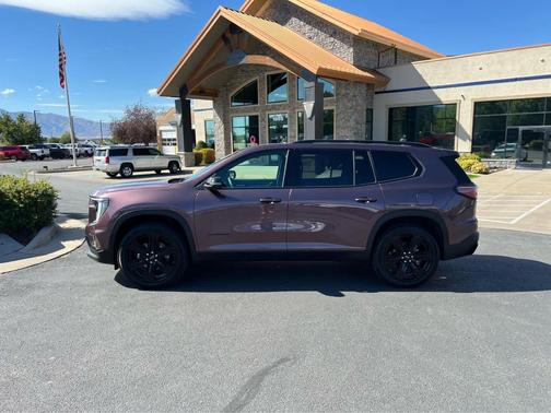2025 GMC Acadia AWD Elevation