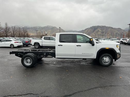2026 GMC Sierra 3500 Base