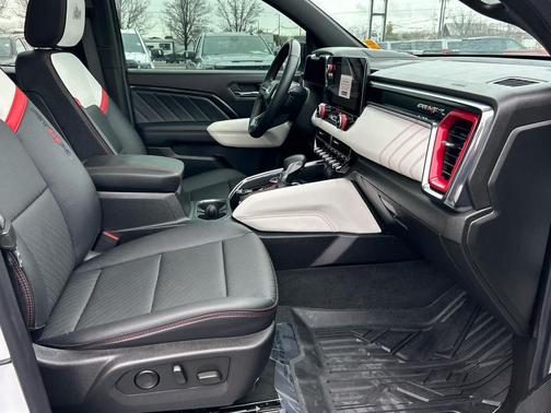 2024 GMC Canyon AT4X