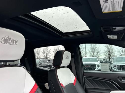 2024 GMC Canyon AT4X