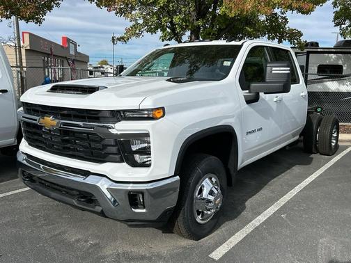 2026 Chevrolet Silverado 3500 LT