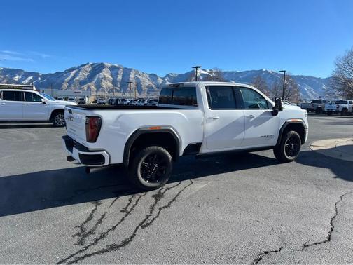 2025 GMC Sierra 3500 AT4