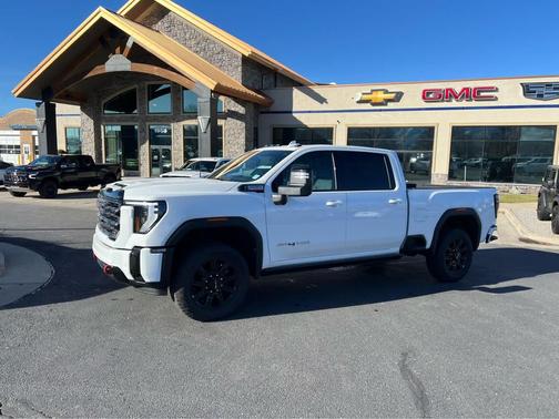 2025 GMC Sierra 3500 AT4